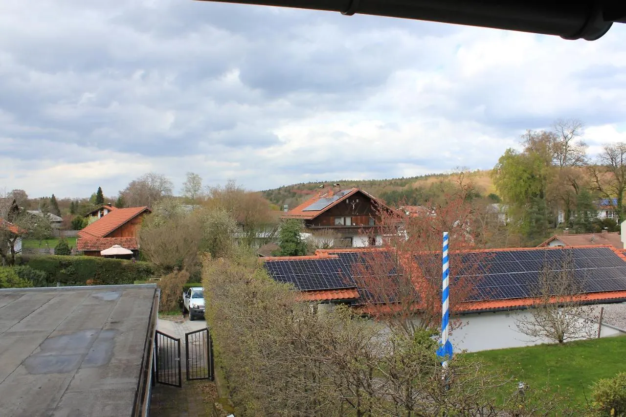 Apartment Schatzlhof Suite In Berg Am Starnberger See Germany